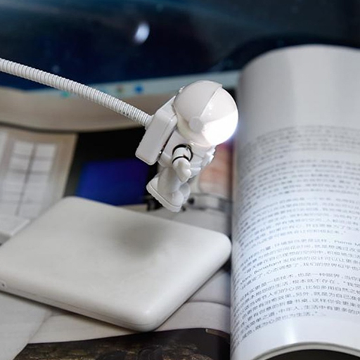 Astronot usb gece lambası